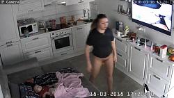 Click image for larger version. 

Name:	26.avi_snapshot_01.35_[2018.08.23_17.47.27].jpg 
Views:	2942 
Size:	64.8 KB 
ID:	1088
